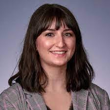 Stephanie Kirker's Instagram, Twitter & Facebook