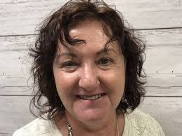 Kristin Eckstein's Instagram, Twitter & Facebook