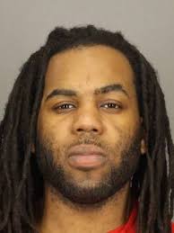 Police seek suspect in high-speed chase