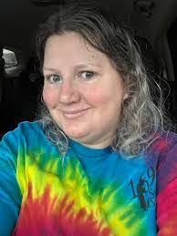 Desirae Daniels's Instagram, Twitter & Facebook