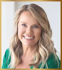 Rachel Hannum's Instagram, Twitter & Facebook