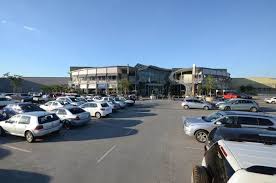 A bit of a dividing wall collapsed (er24) a lady was critically injured after a wall collapsed in krugersdorp's cradlestone mall. Welcome To Cradlestone Mall Joburg Guide Joburg Co Za