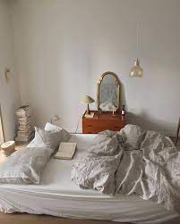 Stylish Vintage Inspired Home Inspiration Bedroom Decor Style Inspo Simple And Minimal Home Decor Styl Interior Inspiration Bedroom Classy Rooms Room Decor