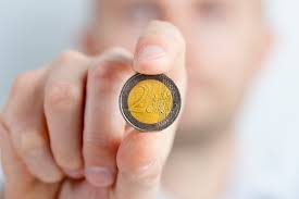 Umowa przedwstępna sprzedaży wzór z omówieniem