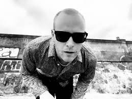 Former 'The Sea' Front Man Releases New LiVES Single 'Come Together #2'