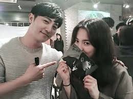 Descendants of the sun (태양의 후예; Descendants Of The Sun Cast And Crew Enjoy Dinner Party Together Song Hye Kyo Best Actor Korean Actors