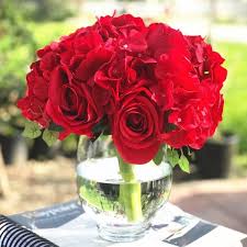 Tall silk arrangement comes in a modern white vase to easily complement your existing home decor. Enova Home Red Artificial Silk Rose And Hydrangea Flower Arrangements With Glass Vase Overstock 27546254