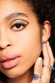 E-COMMERCE & MARKETING — Stephanie Jo Foley