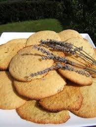Biscuits Aux Fleurs De Lavande Recette Biscuits Aux Fleurs Meilleures Recettes De Biscuits Fleurs De Lavande