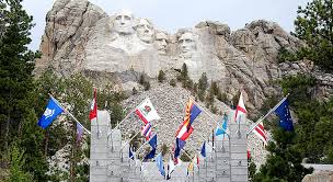 Alege dintre cele mai tari joburi si noi iti spunem tot ce vrei sa stii despre acel job. Joburi Student Travel Romania Work And Travel