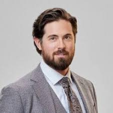 Mother Peko taking away her Daughters fan base.