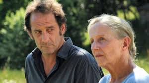 Nantes. De La vie est un long fleuve tranquille au théâtre, l'actrice Hélène  Vincent se confie