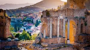 Compare reviews and find deals on hotels in with skyscanner hotels. Italienischer Neuzugang Das Hotel San Domenico Palace In Taormina Erganzt Four Seasons Portfolio