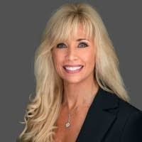 Kimberly Buckley's Instagram, Twitter & Facebook