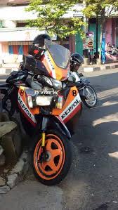 Review modifikasi honda karisma 125 beraliran modif simple dan harian. Honda Karisma Asal Wonosobo Ini Dimodif Out Of The Box Xixiixi Setia1heri Com