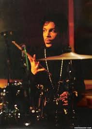 images?q=tbn:ANd9GcRLZ5brITPdWr5JQfRJq_WnSAOKOuCiMnAtHSPfWPx_dWKpoXlz