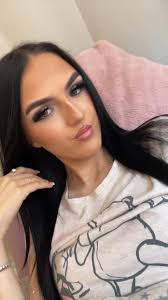 I'm single and I'm looking for quick fun lmk hit me in the DMs