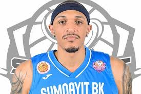 Derrick Newton's Instagram, Twitter & Facebook