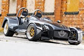 Avec Un Arriere Plus Rond Et Vintage Caterham Cars Caterham Dream Cars