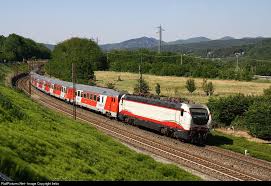 Railpictures Net Photo Ti E402 122 Trenitalia E402b At Arquata Scrivia Alessandria Italy By Bebo Trains Train Italy Train Tracks