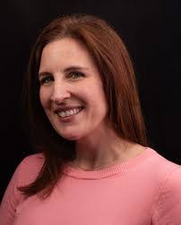 Mindy Meyer's Instagram, Twitter & Facebook