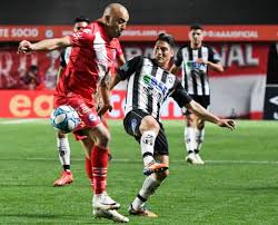 Deze pagina toont een statistiek over de prestaties van de speler. Argentina Esta Muy Cerca De Levantarse La Sancion A Santiago Silva Por Doping Positivo