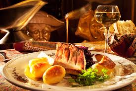 Dans un cadre boisã©, aux poutres apparentes et ã la lumiã¨re tamisã©e, venez savourer une cuisine alsacienne authentique. Le Tire Bouchon Restaurant Alsacien Winstub Strasbourg Pres De La Cathedrale