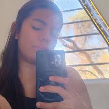 Huye de su casa para poder cumplir sus sueños 😯💪 Capítulo de #LaRosa 🌹:  'Gente como tú' #LaRosaDeGuadalupe, de lunes a viernes 7P/6C por Univision.  #LaRosaDeGuadalupeUS #NovelaMexicana #NovelaTime #telenovelas #novelas  #Clippeo