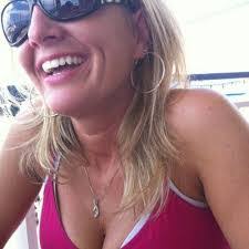 Amy Weddle's Instagram, Twitter & Facebook