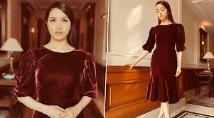 Check spelling or type a new query. Shraddha Kapoor Looks Like A Velveteen Dream In Burgundy Dress For Street Dancer 3d Promotions Latestly