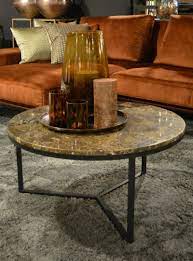 mooie ronde salontafel in een bruine marmer kleur voorzien van een zwart metalen frame verkrijgbaar in twee salontafel marmeren salontafels ronde salontafel