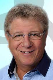 Ha sido miembro de la. Carlos Alazraki Grossman Movies Age Biography