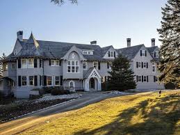 .john tavares decides that, yes, indeed, he wants to see life from the other side? John Travolta Lists 20 Bedroom Maine Mansion For 5 Million