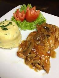 Pechuga De Pollo En Salsa De Champinones Receta De Catering Gourmet Ramirez Receta Pollo En Salsa De Champinones Pechuga De Pollo En Salsa Pollo En Salsa