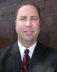 Insurer floats universal coverage proposal