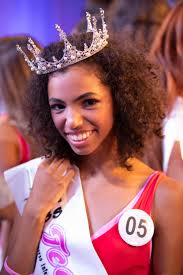 MAGDALENA ROSA È MISS TEENAGER ORIGINAL 2019 TALENTO STELLARE