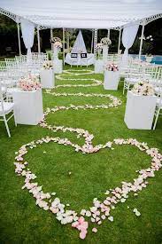 42 Fantastic Outdoor Wedding Decoration Ideas For 2019 Outdoorweddingdecoration Outdoor Wedding Decorations Diy Wedding Decorations Garden Wedding Decorations