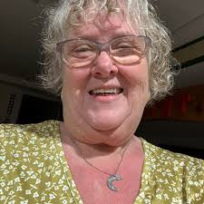 How many cookies for 160 wedding guests?