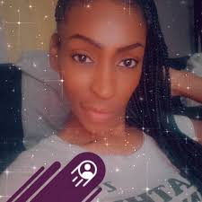 Put honey, lemon, orange, and a pinch of salt.