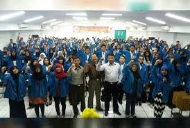 Perkuliahan & mata kuliah jurusan penyiaran (broadcasting). Ini Pengakuan Para Siswa Berprestasi Mengapa Pilih Bsi Republika Online
