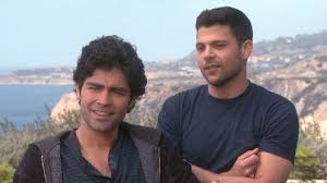Explore more like vincent chase short hair. Adrian Grenier Cuts His Signature Locks Entertainment Tonight