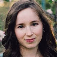 Erin Casner's Instagram, Twitter & Facebook