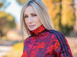 Maria zaffino, ballerina professionista di amici di maria dei filippi. Wfj3hubxn4bolm