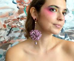 L size)粉紫色立體壓花雛菊花球耳環Purple Daisy Ball Earring TIMBEE LO shop｜耳環/耳夾/耳骨夾人氣榜-  Pinkoi