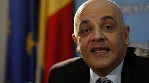 Aceste articole „deschid drumul integral sectorului privat comercial pentru accesarea bugetului de stat. Romania Reinstates Raed Arafat After Protests Bbc News