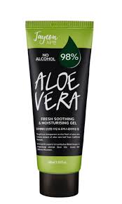 Sebenarnya, perbedaan paling jelas adalah pada ingredients atau komposisi dalam produknya sih. Kembalikan Kesempurnaan Kulit Anda Dengan 14 Produk Aloe Vera Gel Ini Hijabista