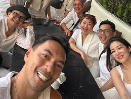 Elizabeth Toth (@elizabethsantosa) • Instagram photos and videos