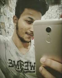 Amit Kolambekar's Instagram, Twitter & Facebook