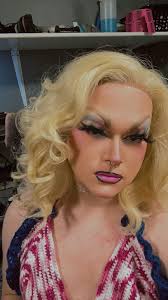 Today marks a year since I first took the stage as Iliah Lott. WHOO what a  year it's been. My growth from that first night to now is absolutely  insane, but I've