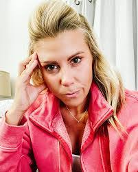 Erin Colton's Instagram, Twitter & Facebook